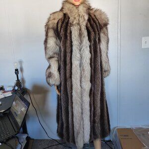 #694 Raccoon/fox fur coat/ small